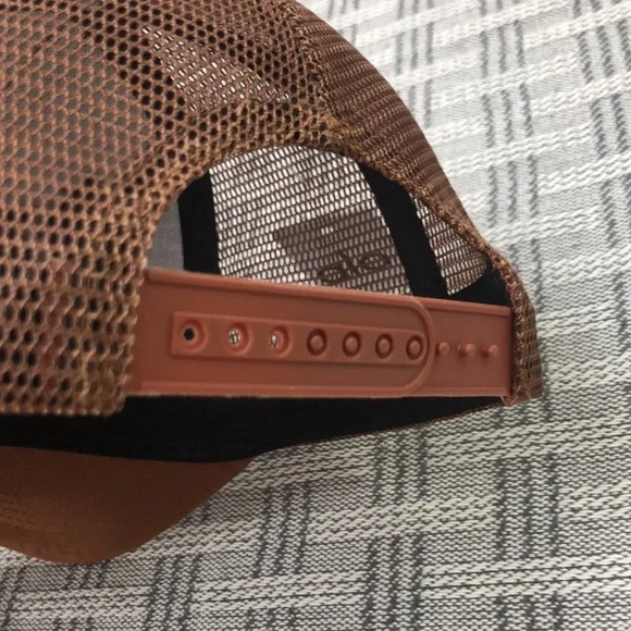 BEST NWT | ALO Yoga casual District Trucker Hat - Picture 6 of 6